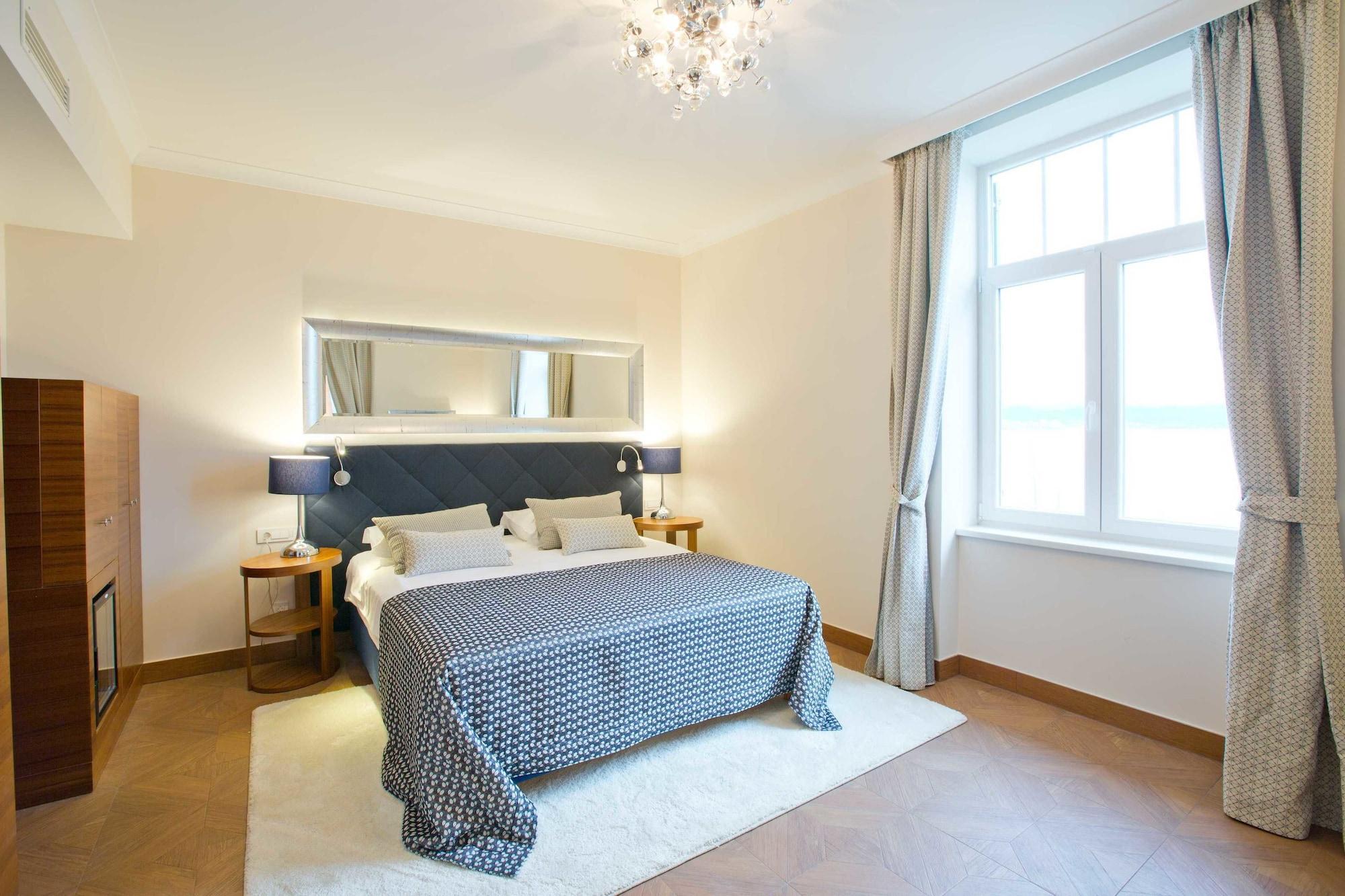 Amadria Park Royal Hotell 4*