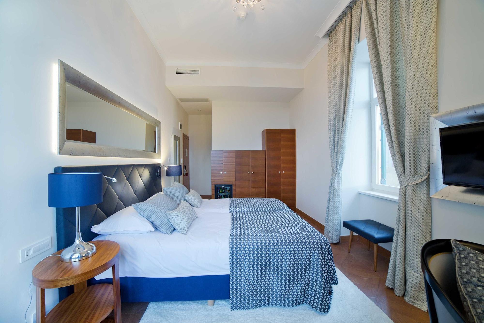 Amadria Park Royal Hotel 4*