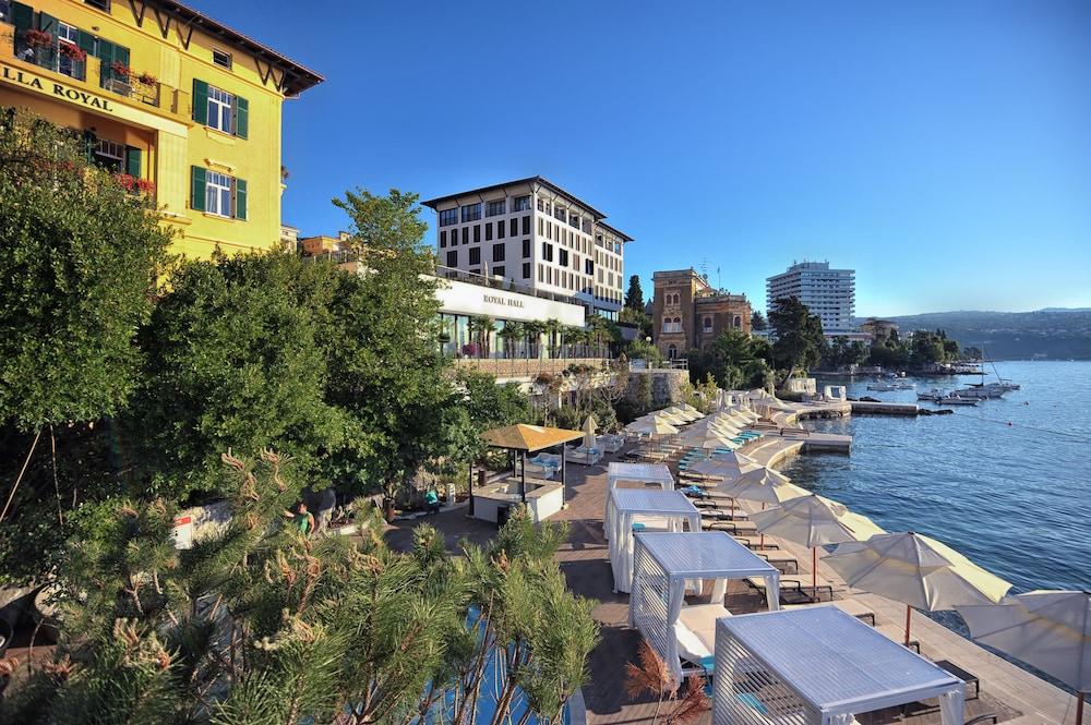 Amadria Park Royal Hotel